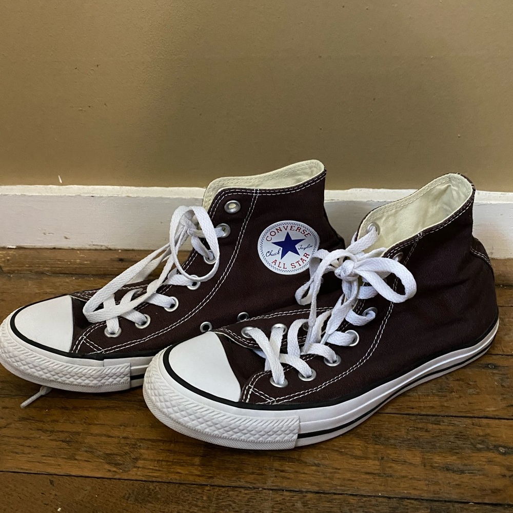 converse size 7 women’s